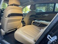 Gebraucht BMW 740L 320 PS (235 kW) 2015 Jatoba metallic Limousine