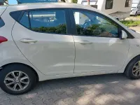 Gebraucht Hyundai i10 Edition 67 PS (49 kW) 2014 Beige Kleinwagen