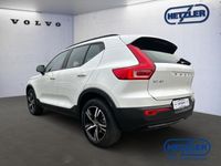 Gebraucht Volvo XC40 Plus 197 PS (144 kW) 2023 Crystal white / metallic SUV