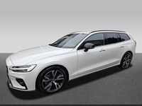 Gebraucht Volvo V60 Plus 197 PS (144 kW) 2025 Weiß Kombi