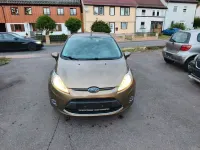 Gebraucht Ford Fiesta Titanium 82 PS (60 kW) 2013 Braun Limousine