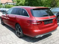 Gebraucht Mercedes C300 Avantgarde 272 PS (200 kW) 2020 Rot Kombi
