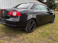 Używany VW Eos 140 KM (102 kW) 2007 Czarny Kabriolet