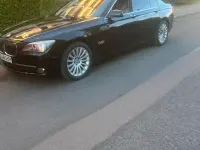 Gebraucht BMW 740 306 PS (225 kW) 2012 Schwarz Limousine