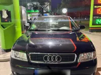 Gebraucht Audi A4 125 PS (91 kW) 1999 Blau Limousine