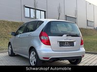 Gebraucht Mercedes A160 Avantgarde 95 PS (69 kW) 2010 Silber Limousine