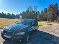 Gebraucht BMW 320 184 PS (135 kW) 2011 Schwarz Kombi