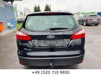 Gebraucht Ford Focus Trend 125 PS (91 kW) 2011 Schwarz Limousine