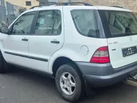 Gebraucht Mercedes ML320 Edition 218 PS (160 kW) 2000 Weiß SUV