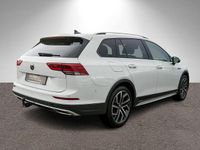 Gebraucht VW Golf Alltrack 200 PS (147 kW) 2021 Pure white Kombi