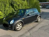 Gebraucht Mini Cooper 90 PS (66 kW) 2006 Schwarz Kleinwagen