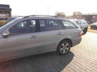 Gebraucht Mercedes E240 Elegance 177 PS (130 kW) 2003 Silber Kombi