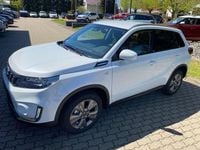 Gebraucht Suzuki Vitara Comfort 116 PS (85 kW) 2023 Cool white pearl metallic SUV