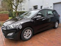 Gebraucht Hyundai i30 Trend 110 PS (80 kW) 2013 Schwarz Kombi
