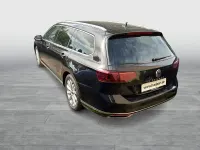 Gebraucht VW Passat Elegance 150 PS (110 kW) 2021 Deep black perleffekt Kombi