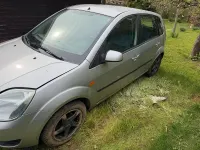 Gebraucht Ford Fiesta 69 PS (50 kW) 2005 Silber Kleinwagen