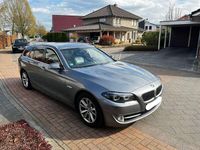 Gebraucht BMW 520 Sport Line 184 PS (135 kW) 2012 Grau Kombi