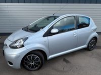 Gebraucht Toyota Aygo Cool 68 PS (50 kW) 2009 Silber Kleinwagen