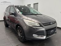 Gebraucht Ford Kuga Trend 140 PS (102 kW) 2014 Rot SUV