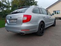 Gebraucht Skoda Superb 260 PS (191 kW) 2011 Grau Kombi