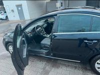 Gebraucht VW Passat 140 PS (102 kW) 2011 Schwarz Limousine