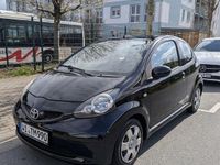Gebraucht Toyota Aygo 68 PS (50 kW) 2008 Schwarz Kleinwagen
