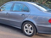 Gebraucht Mercedes E320 Avantgarde 224 PS (164 kW) 2002 Blau Limousine