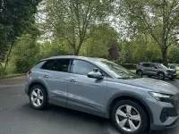 Używany Audi Q4 e-tron 150 kW (204 KM) 2023 Szary SUV