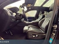 Gebraucht BMW X6 M 530 PS (389 kW) 2023 Carbonschwarz metallic SUV