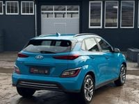 Gebraucht Hyundai Kona Basis 100 kW (136 PS) 2022 Blau SUV