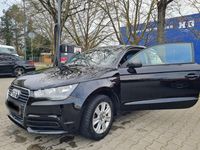 Second-hand Audi A1 Ambition 122 CP (89 kW) 2011 Negru Hatchback