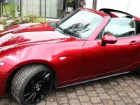 Używany Mazda MX5 184 KM (135 kW) 2018 Czerwony Kabriolet