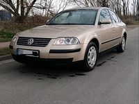 Gebraucht VW Passat 131 PS (96 kW) 2003 Beige Limousine