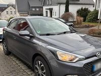 Gebraucht Hyundai i20 YES! 84 PS (61 kW) 2017 Grau Kleinwagen