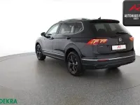 Gebraucht VW Tiguan Allspace 150 PS (110 kW) 2024 Deep black perleffekt SUV