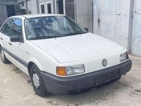 Second-hand VW Passat 90 CP (66 kW) 1988 Alb Berlinǎ