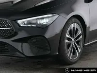 Gebraucht Mercedes CLA200 Progressive 150 PS (110 kW) 2024 Unilack nachtschwarz Kombi