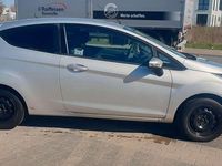 Gebraucht Ford Fiesta Trend 60 PS (44 kW) 2010 Silber Kleinwagen