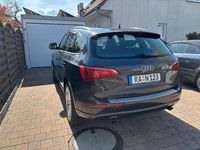 Second-hand Audi Q5 S-line plus 211 CP (155 kW) 2011 Gri SUV