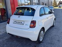 Gebraucht Fiat 500e Action 69 kW (95 PS) 2022 Arktis weiß Kleinwagen