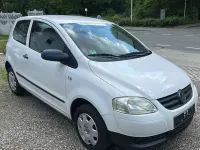 Gebraucht VW Fox Basis 54 PS (39 kW) 2005 Candyweiß Kleinwagen