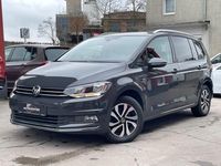 Gebraucht VW Touran Active 122 PS (89 kW) 2022 Grau Van / Kleinbus