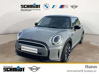 Gebraucht Mini Cooper Classic 136 PS (100 kW) 2021 Moonwalk grey metallic Kleinwagen