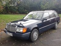 Gebraucht Mercedes E230 132 PS (97 kW) 1991 Blau Kombi