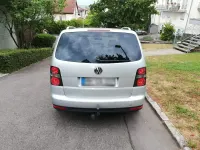 Gebraucht VW Touran Trendline 140 PS (102 kW) 2010 Silber Van / Kleinbus