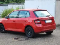 Gebraucht Skoda Fabia Ambition 60 PS (44 kW) 2017 Rot Kleinwagen