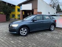 Gebraucht Skoda Scala Active 116 PS (85 kW) 2019 Quarzgrau metallic Kleinwagen