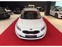 Gebraucht Kia Ceed 135 PS (99 kW) 2015 (wd) carraraweiss Kleinwagen