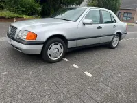 Gebraucht Mercedes C180 Classic 122 PS (89 kW) 1995 Silber Limousine