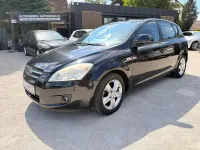 Usado Kia Ceed EX 122 CV (89 kW) 2008 Negro Utilitario